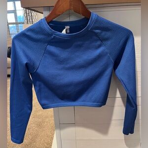 Offline by Aerie Cropped Waffle Long Sleeve workout size medium. 1597